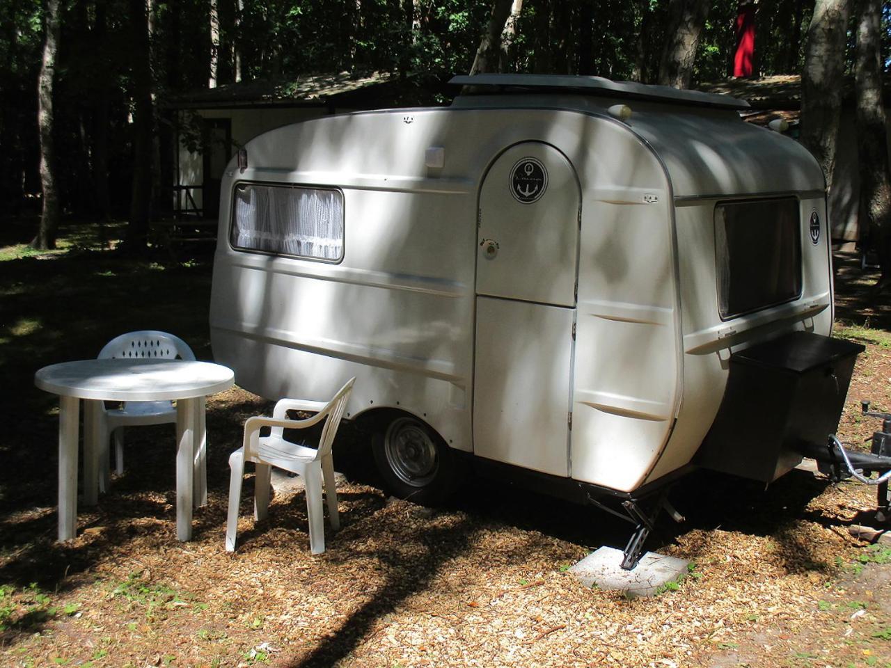 Ddr Wohnwagen Qek Direkt Am Strand Hotel ดรันส์เคอ ภายนอก รูปภาพ